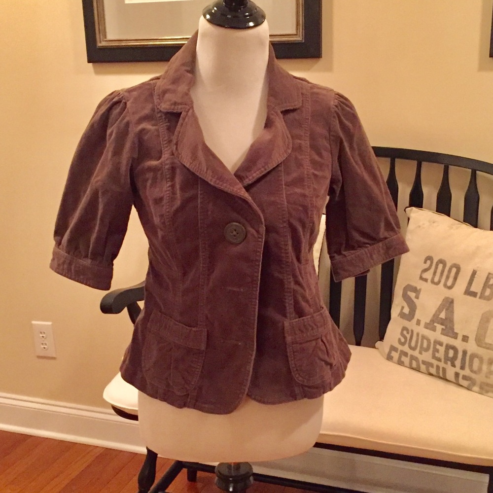 Short sleeved Jacket